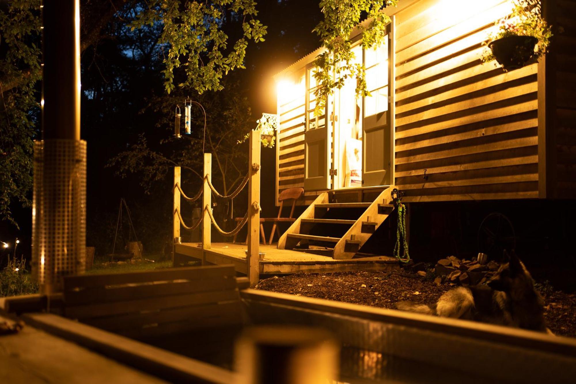 Somerset Shepherds Huts Winsham Экстерьер фото